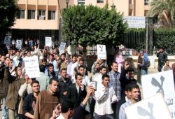 أمن الدولة يحاصر جامعة المنوفية ويعتقل 18 طالبًا!!