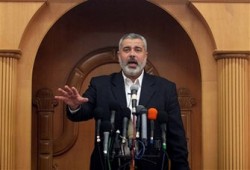 هنية يلتقي القنصل البريطاني وحماس تحذر من اجتياح غزة واستشهاد فلسطيني بالضفة