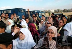 (إخوان أون لاين) يرصد زيارات الأهالي للإخوان المعتقلين