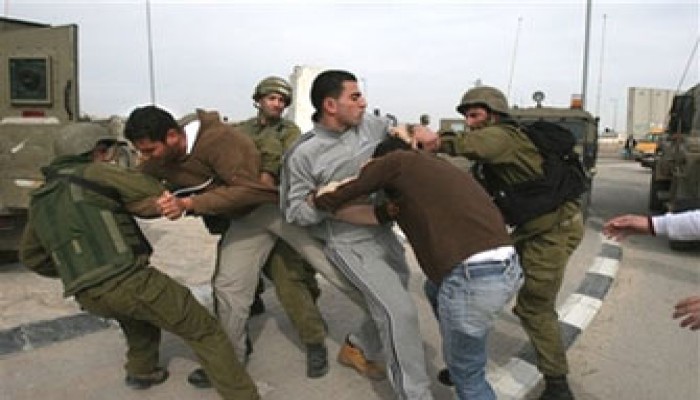 تقرير حقوقي دولي يتهم الصهاينة بالعنصرية والمقاومة تضرب في الضفة وغزة