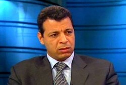 "فتح" في الخارج تصدر قائمة بأسماء العملاء على رأسها دحلان