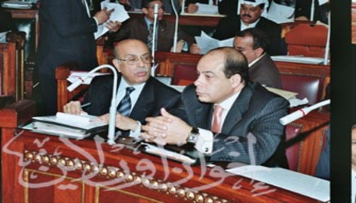 اشتباكات كلامية بين وزير الإعلام ونواب الوطني والفقي يرفض إلغاء مسابقات الوهم