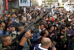 تزايد الانفلات الأمني بالضفة وغزة والاعتداء على شخصيات بالحكومة الفلسطينية