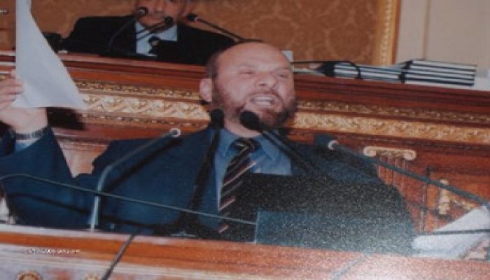 المسيري يكشف بالمستندات تلوث المياه بقرى المحلة