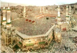 تواصل الاستعدادات لإتمام كسوة الكعبة المشرفة ووصول 1.5 مليون حاجّ
