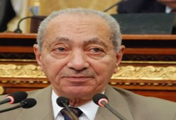 اللواء المحجوب يتهم المحافظين بعدم توصيل المرافق للمناطق العشوائية