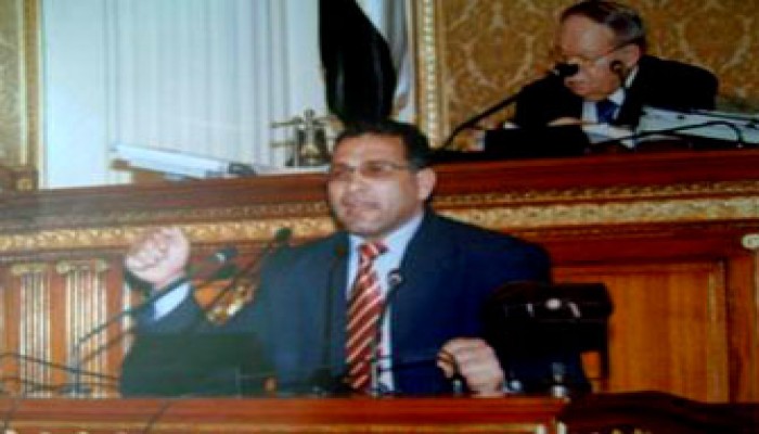 مجدي عاشور ينفي صلته بالشخص المنتحل صفة مدير مكتبه