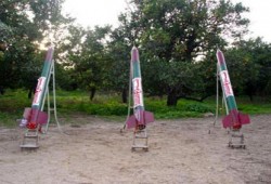 صواريخ القسام تنشر الرعب في الكيان وحماس تنفي انهيار مفاوضات الحكومة