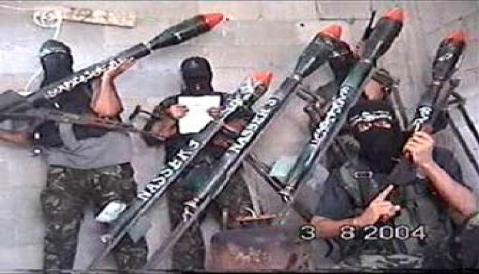 صواريخ المقاومة تقترب من وزير الدفاع الصهيوني