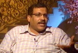 د. أكرم رضا يشرح كيف تكون المراهَقََة راشدة؟!