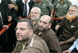 حماس ترفض الانتخابات المبكرة وعباس يتخلف عن اجتماع حول حكومة الوحدة