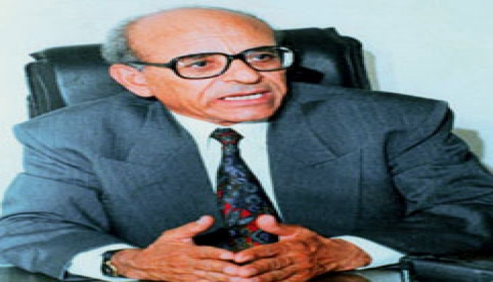 د. عبد العزيز حمودة.. وداعًا رائد المقاومة بالنقد الأدبي