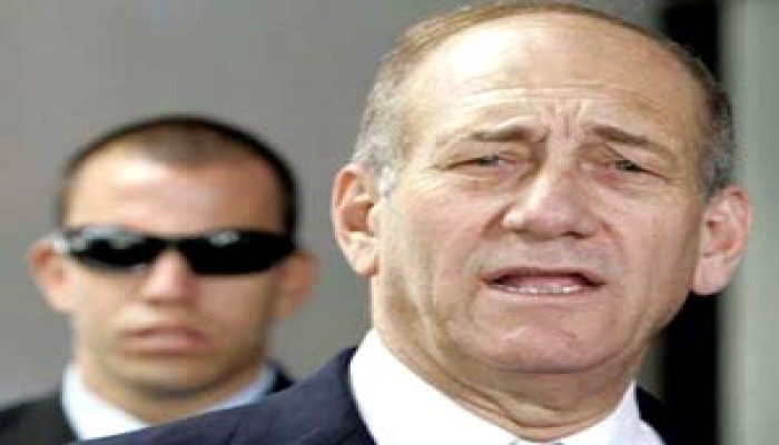 أولمرت يتراجع عن الانسحاب من الضفة
