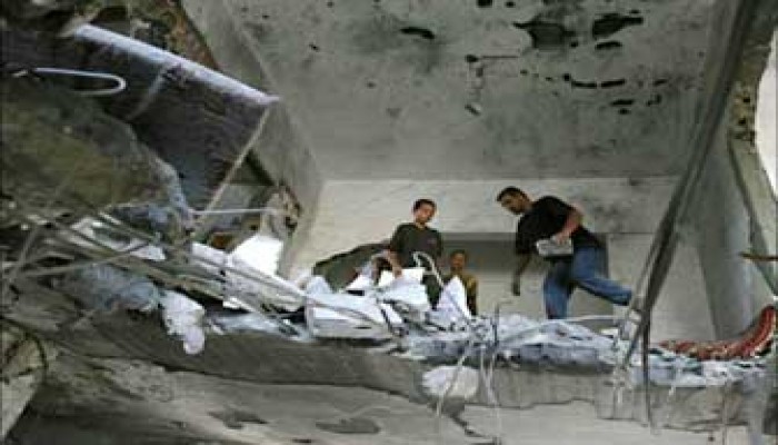 غارة صهيونية على غزة ومخططات لتوسيع مغتصبات بالقدس