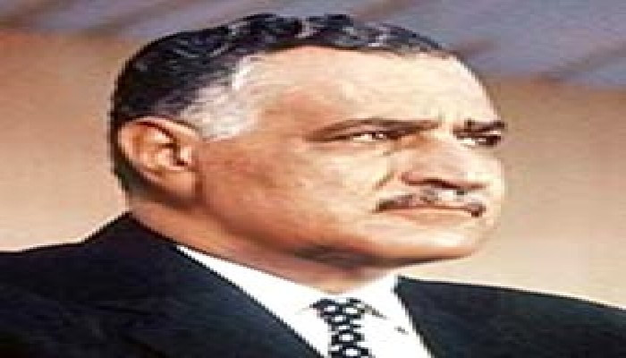 عبد الناصر على قبر حسن البنا.. لماذا؟