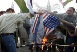 5 شهداء واستنكار شعبي وغضب فلسطيني يستبق زيارة رايس