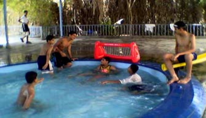 أطفالنا والسباحة بدون مخاطر.. كيف؟!