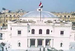 فضل يقدِّم 12 اقتراحًا برغبة لحل مشكلات دائرته
