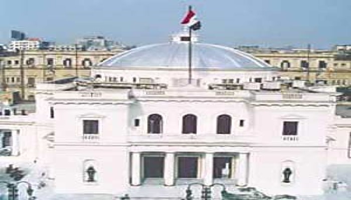 فضل يقدِّم 12 اقتراحًا برغبة لحل مشكلات دائرته