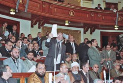 البرلمان المصري يقر قانون السلطة القضائية وسط رفض الإخوان والمعارضة