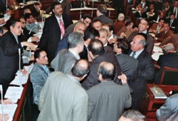 اليوم: مؤتمر صحفي لنواب الإخوان والمعارضة حول قانون السلطة القضائية