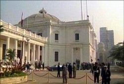 البرلمان المصري يبدأ اليوم أولى جلسات مناقشة قانون السلطة القضائية