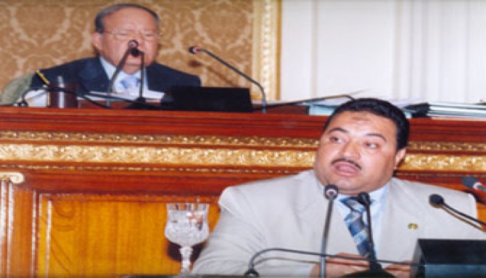 هيئة النقل تستجيب لمختار وتتعهد بمراقبة (السرفيس)
