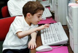 منتديات المستقبل للتعليم.. خطوة لمحو الهوية العربية الإسلامية