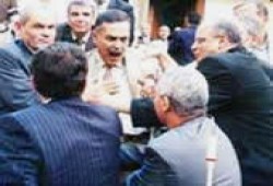السادات يستنجد بالإخوان والمعارضة لمواجهة أمين تنظيم الوطني