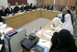 نواب حماس يرفضون تهديدات الترحيل والصواريخ الفلسطينية تطال بيريتس