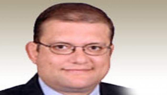 فاروق يقدم مشروع قانون لمهنة طب وجراحة الأسنان