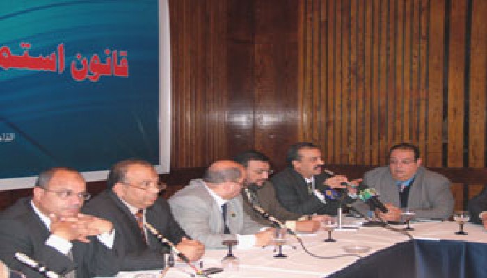 الحكومة المصرية تستجيب لمطالب نواب الإخوان لحل أزمة "كابري"