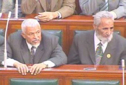 نواب الإخوان يطالبون بالكشف عن الأسلحة "الخردة" طبقًا للتفويض