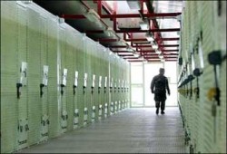 عاكف وأعضاء مكتب الإرشاد يعزون الشيخ عسكر في زوجته