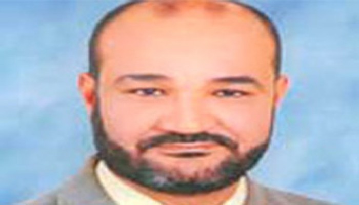 نائب الإخوان بكرموز يمنع نشوب فتنة طائفية
