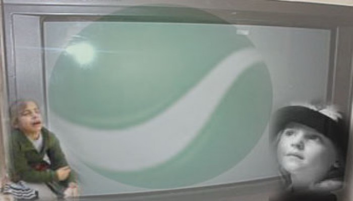 الفضائيات تصنع الوهم في عقول الأطفال