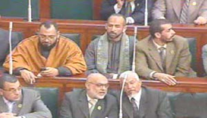 جلسة عاصفة في البرلمان المصري حول تأجيل المحليات