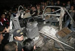 قصف سيارةِ شهيدين من كتائب الأقصى في غزة