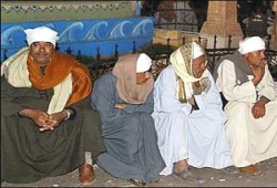 تواجد فاعل لنواب الإخوان مع الأهالي في كارثة العبَّارة