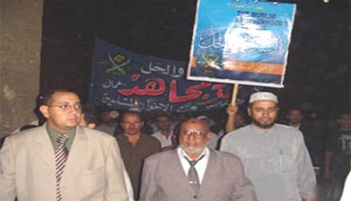 17 وفدًا قبطيًا بدائرة المطرية يزورون نائب الإخوان