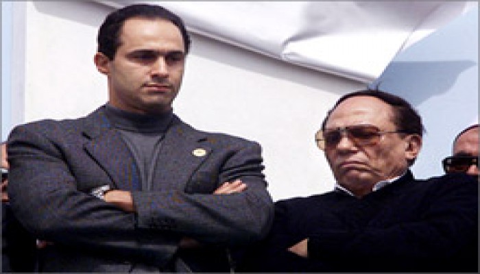 في مظاهرة حضرها 60 ألف متظاهر بمصر