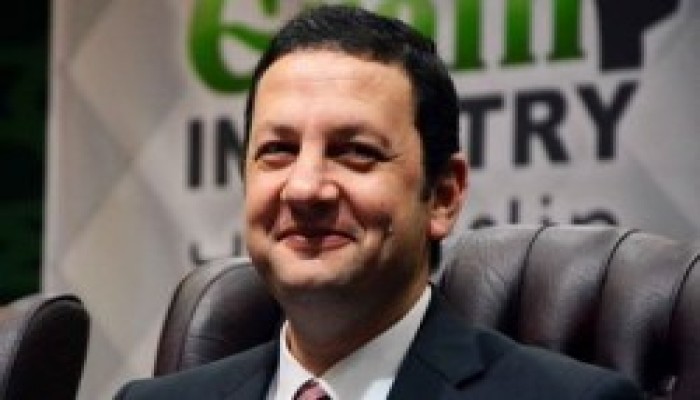 زوجة باسم عودة: هكذا يتم التنكيل بزوجي داخل السجن