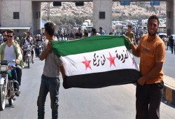 مظاهرة لآلاف السوريين بإدلب للمطالبة بإيقاف هجمات بشار وبوتين