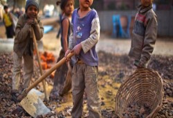 "العبودية" تطوق 10 ملايين طفل بالعالم
