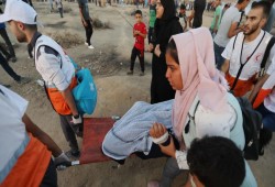 استشهاد فلسطيني وإصابة العشرات في جمعة "انتفاضة الأقصى والأسرى"
