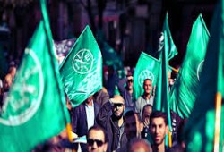 "الإخوان وتسييس الدين" شبهة يفنّدها العلامة يوسف القرضاوي