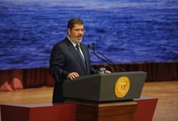 شاهد.. كيف تعامل الرئيس مرسي مع كارثة "سد النهضة"