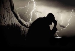 ومن يهن الله فما له من مكرم