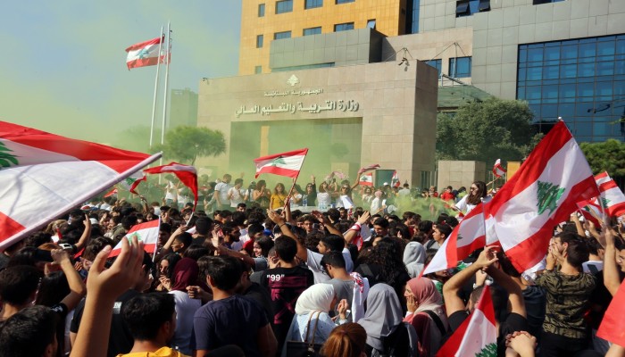 مظاهرات لبنان تتصاعد و4 قتلى و 35 جريحا في مظاهرات بغداد