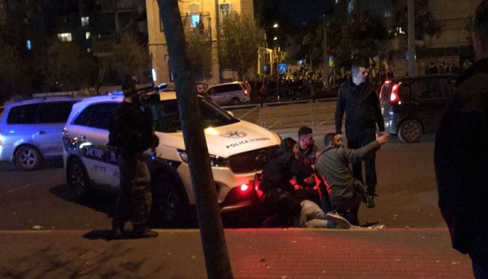 اعتقالات بالضفة والقدس وقطع شجر الزيتون.. وبحر: استمرار الحصار يعني الانفجار